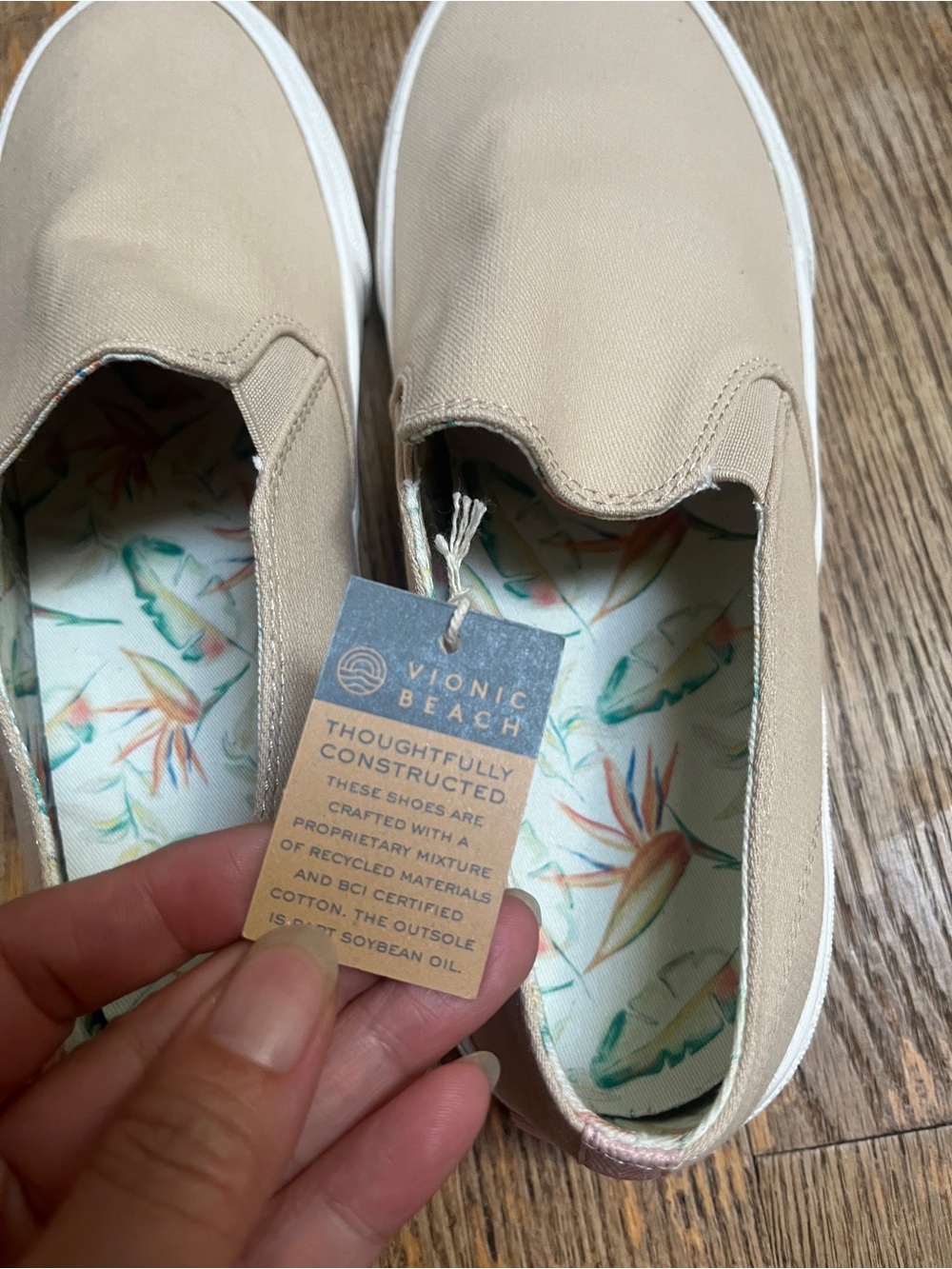 NWT Vionic Groove Slip-On Canvas Sneaker Semolina Beige Size 8 - Picture 7 of 9